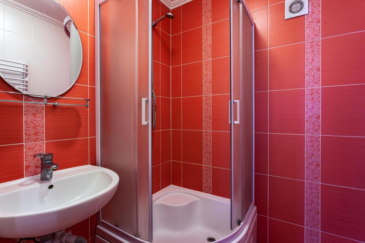 Four Bedrooms Apartment In The Heart Of Lviv Exterior photo